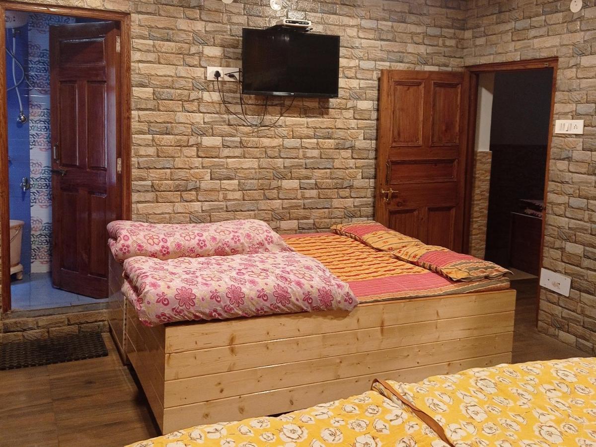 Mehdudia Guest House Shimla Ngoại thất bức ảnh